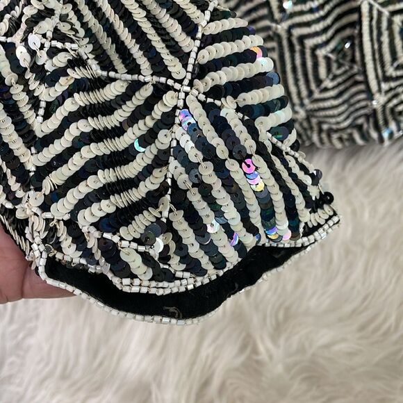 Ladies Black and White Fully Sequined 3/4 Sleeves, See Description - Picture 5 of 7